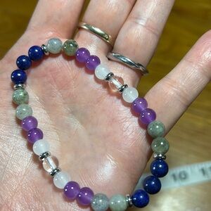 NWT Natural Stone Confidence and Courage Bead Bracelet